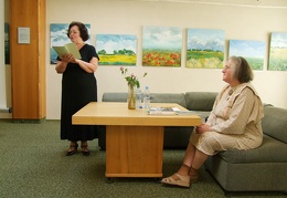 Aktorė Elena Žekienė bei S. ir M. K. Čiurlionių anūkė skulptorė Dalia Palukaitienė