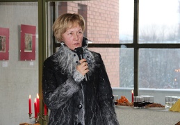 Renginio vedėja - bibliotekos darbuotoja, teatrologė Elvyra Markevičiūtė