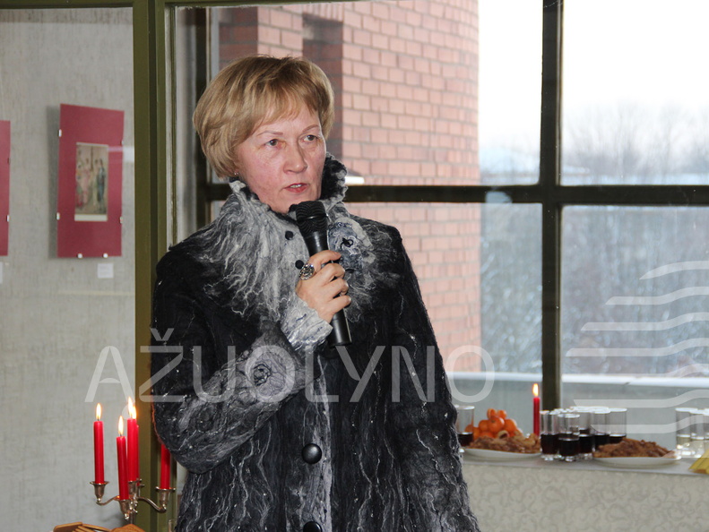 Renginio vedėja - bibliotekos darbuotoja, teatrologė Elvyra Markevičiūtė