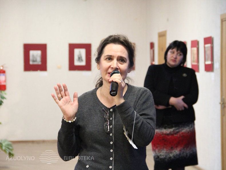 Apie maskaradą, jo XIX a. tradicijas, aprangos stilių, pasakojo Rusijos valstybinės menų bibliotekos Kultūros programų skyriaus 
