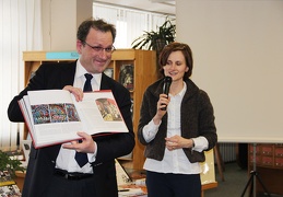 Luc Aubry išsamiai ir literatūriškai pristatė keletą kolekcijos knygų