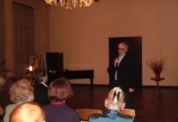 12. Pasisako kompozitorius Algimantas Kubiliūnas.