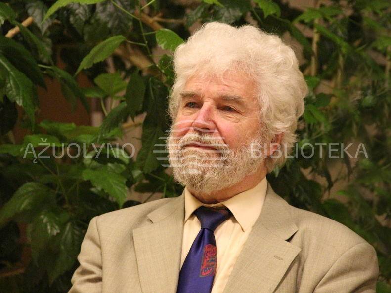 V. Čaplikas visus kvietė apsilankyti G. Didelytės sodyboje-muziejuje Puvočiuose