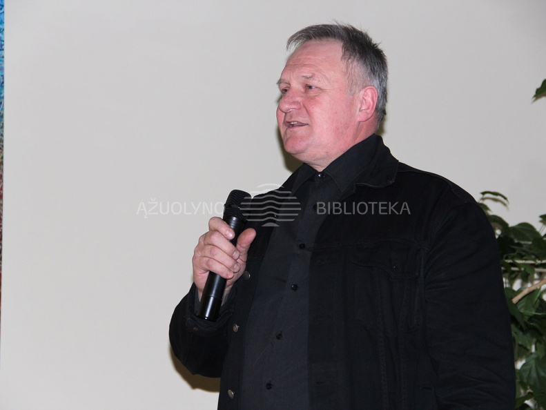 Apie knygos atsiradimo aplinkybes papasakojo leidyklos "Vox Altera" atstovas