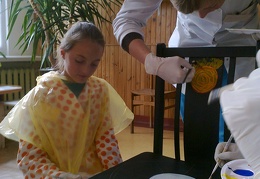 Tapant ant kėdžių