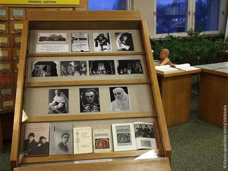 Stendas, skirtas V. Krėvės "Šarūno" (rež. Andrius Oleka-Žilinskas) premjerai