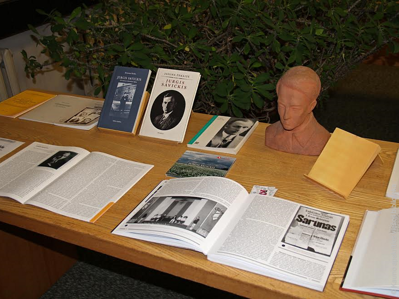 Leidiniai apie Jurgį Savickį