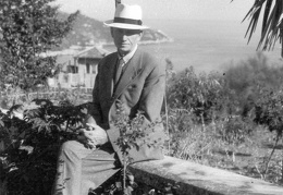 Jurgis Savickis svečiuojasi viloje "Amerika" Villefranche-sur-Mer, Prancūzijos Rivjeroje