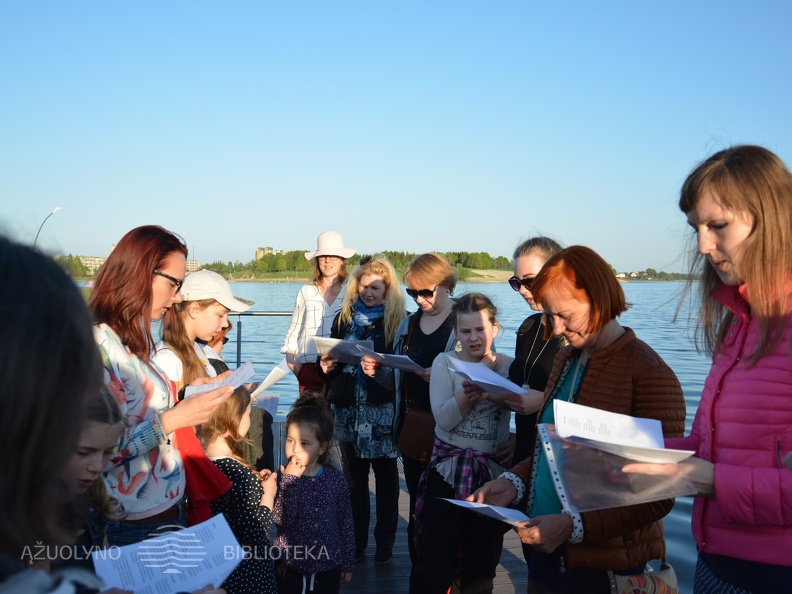 Lopšinių vakaras Masčio ežero prieplaukoje