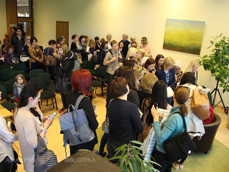 Rašytojos gerbėjų eilės