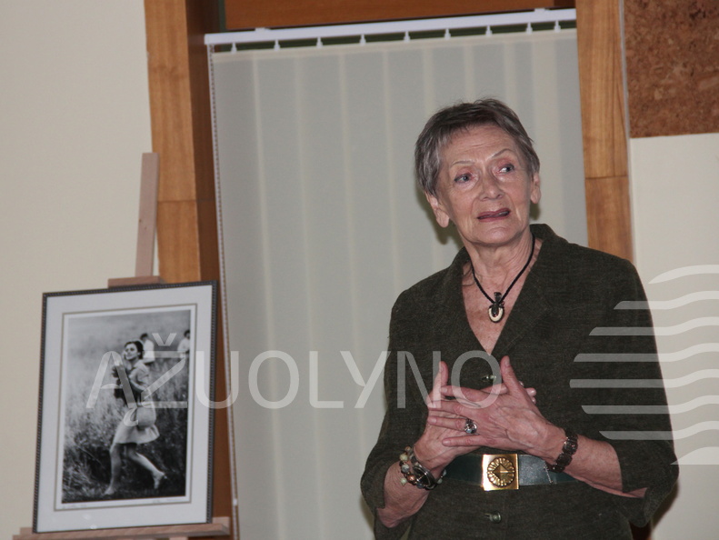 Eilės skaito aktorė Gražina Urbonaitė