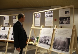 A. Juozaitis prie Algirdui Patackui atminti skirtos parodos